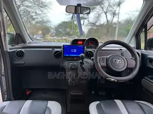 Toyota Porte 1.5 FWD 2015 Gray