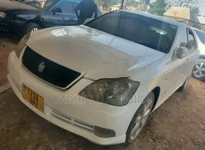Toyota Crown 2004 Black