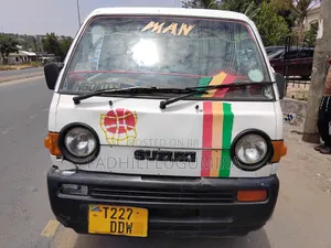 Suzuki Carry Inauzwa