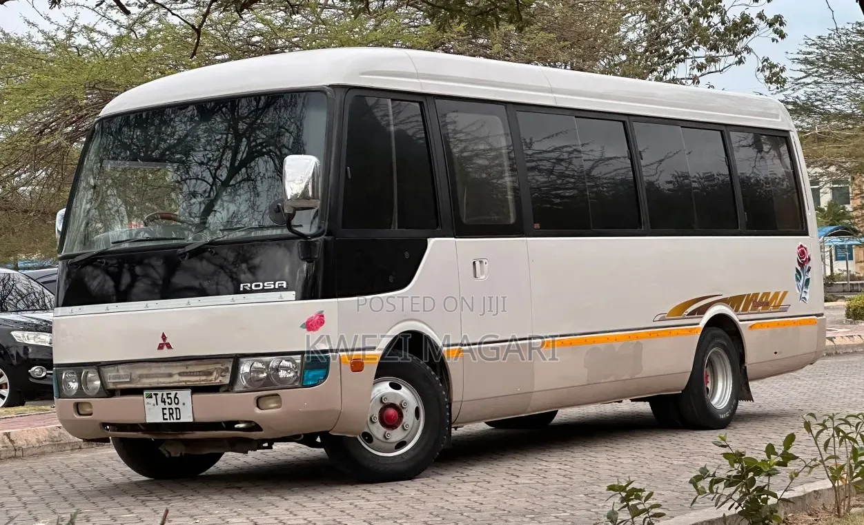 Toyota Coaster 1997 White