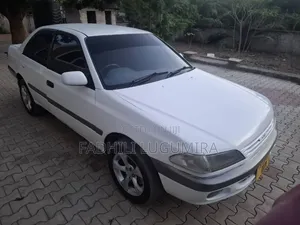 Toyota Carina 2001 White