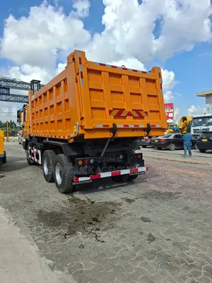 Shacman Dump Truck