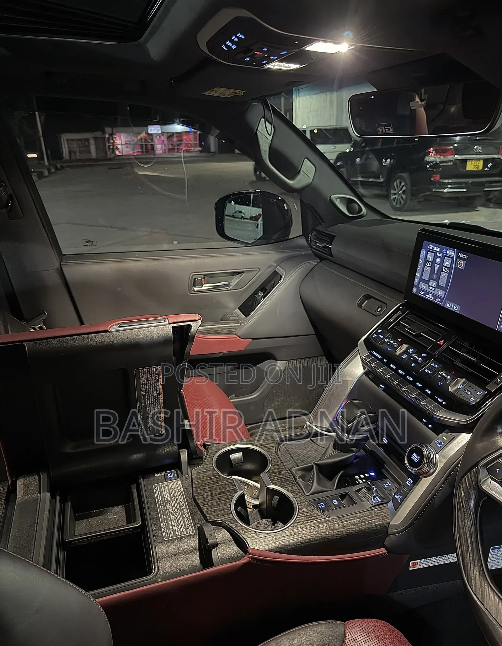 Toyota Land Cruiser LC300 2024 Pearl