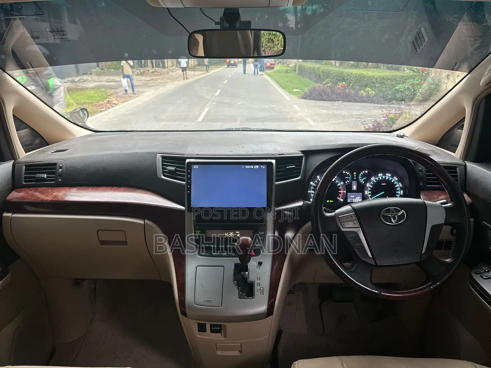 Toyota Vellfire V 2.4 FWD 7-Seater 2009 Black