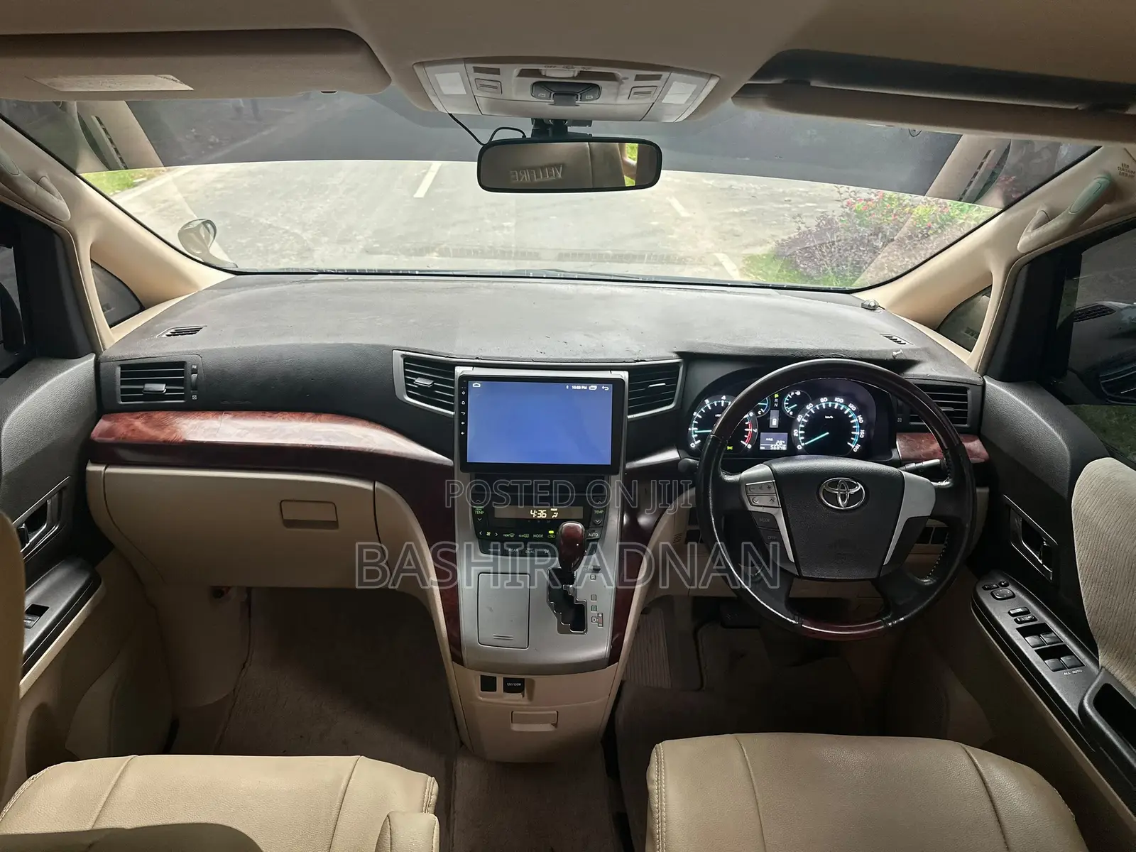 Toyota Vellfire V 2.4 FWD 7-Seater 2009 Black