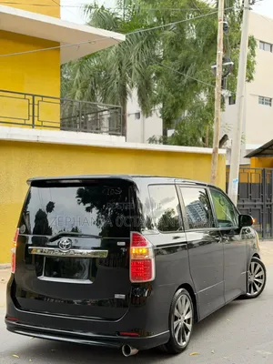 Toyota Noah 2009 Black
