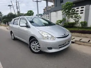 Toyota Wish 2006 Silver