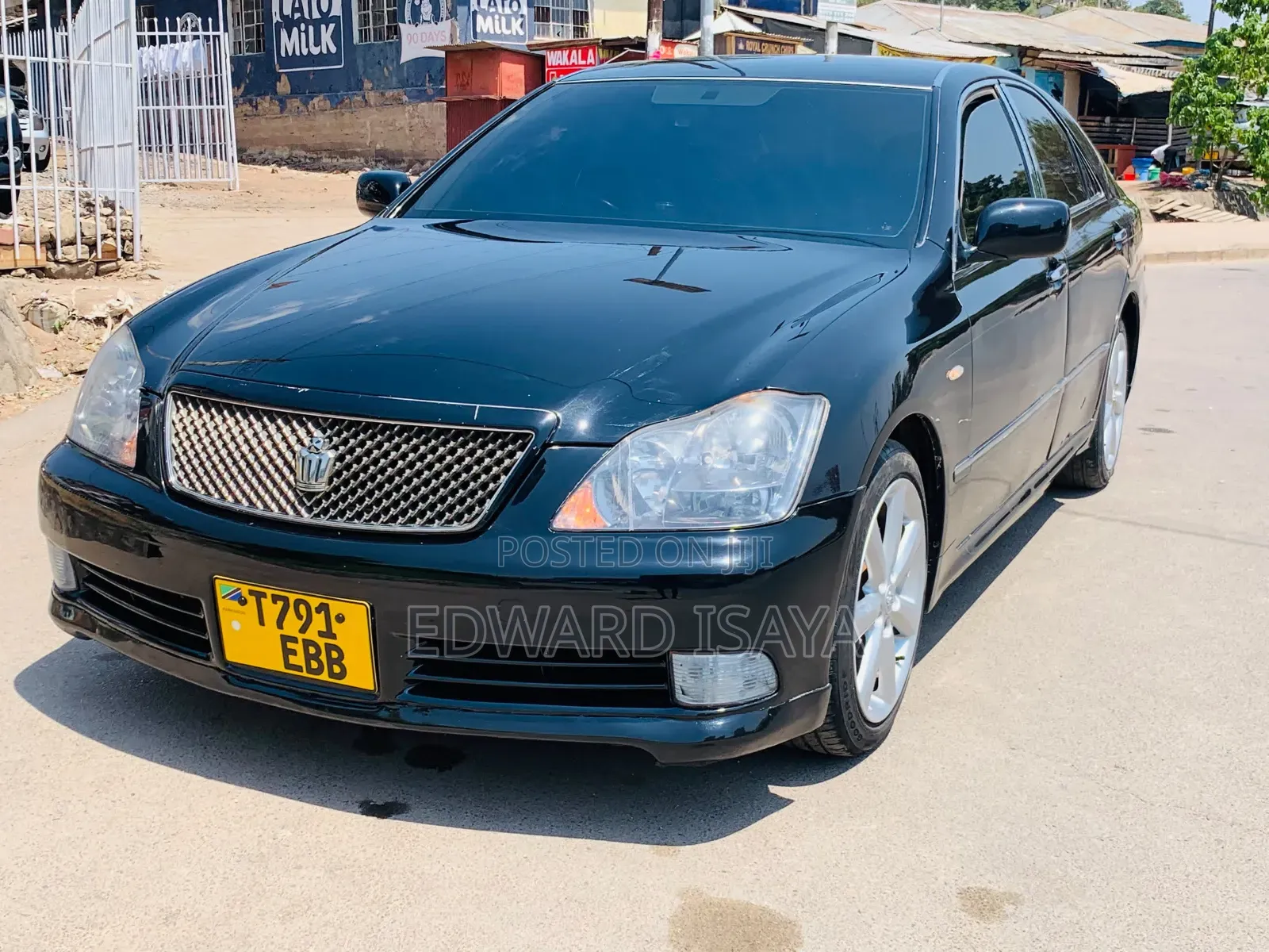 Toyota Crown Royale 2005 Black