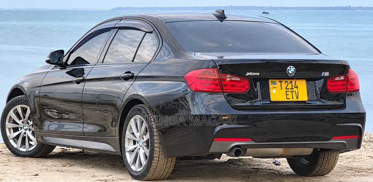 BMW 3 Series 2011 Black