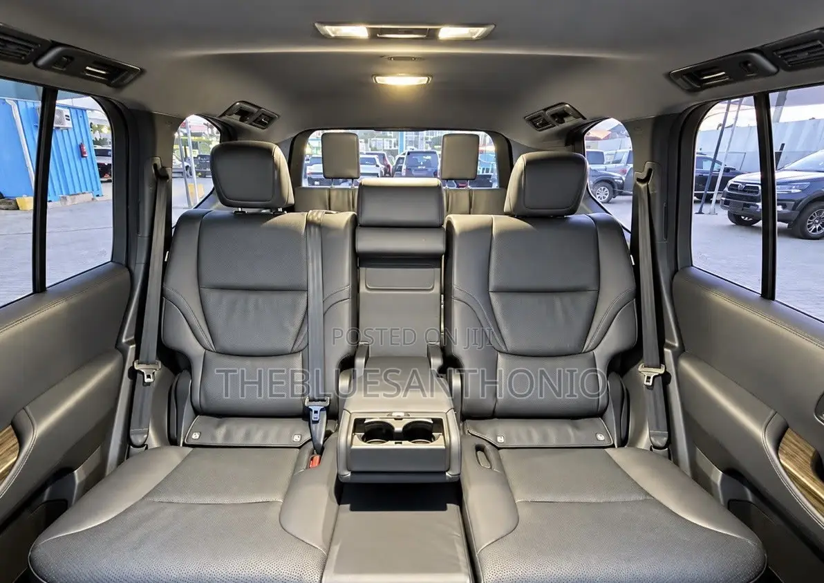 Toyota Land Cruiser 2022 Black