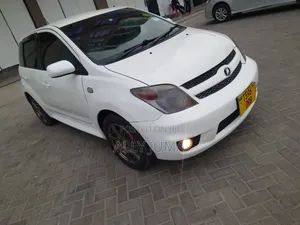 Toyota IST 2006 White