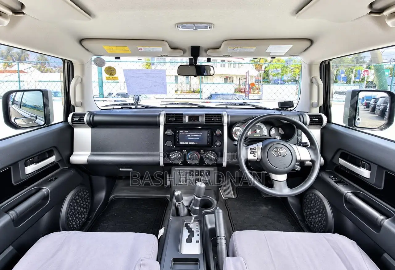 Toyota FJ Cruiser 2012 Black