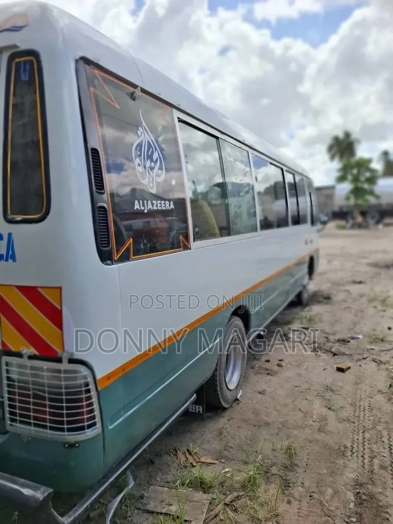 Toyota Coaster 2002 White