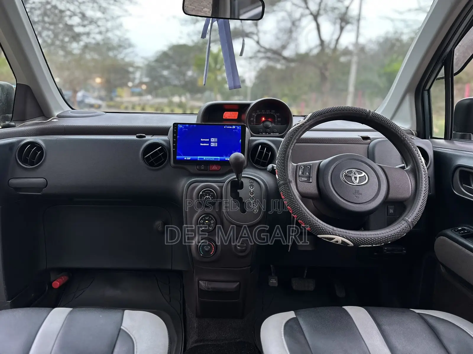 Toyota Porte 2015 Gray