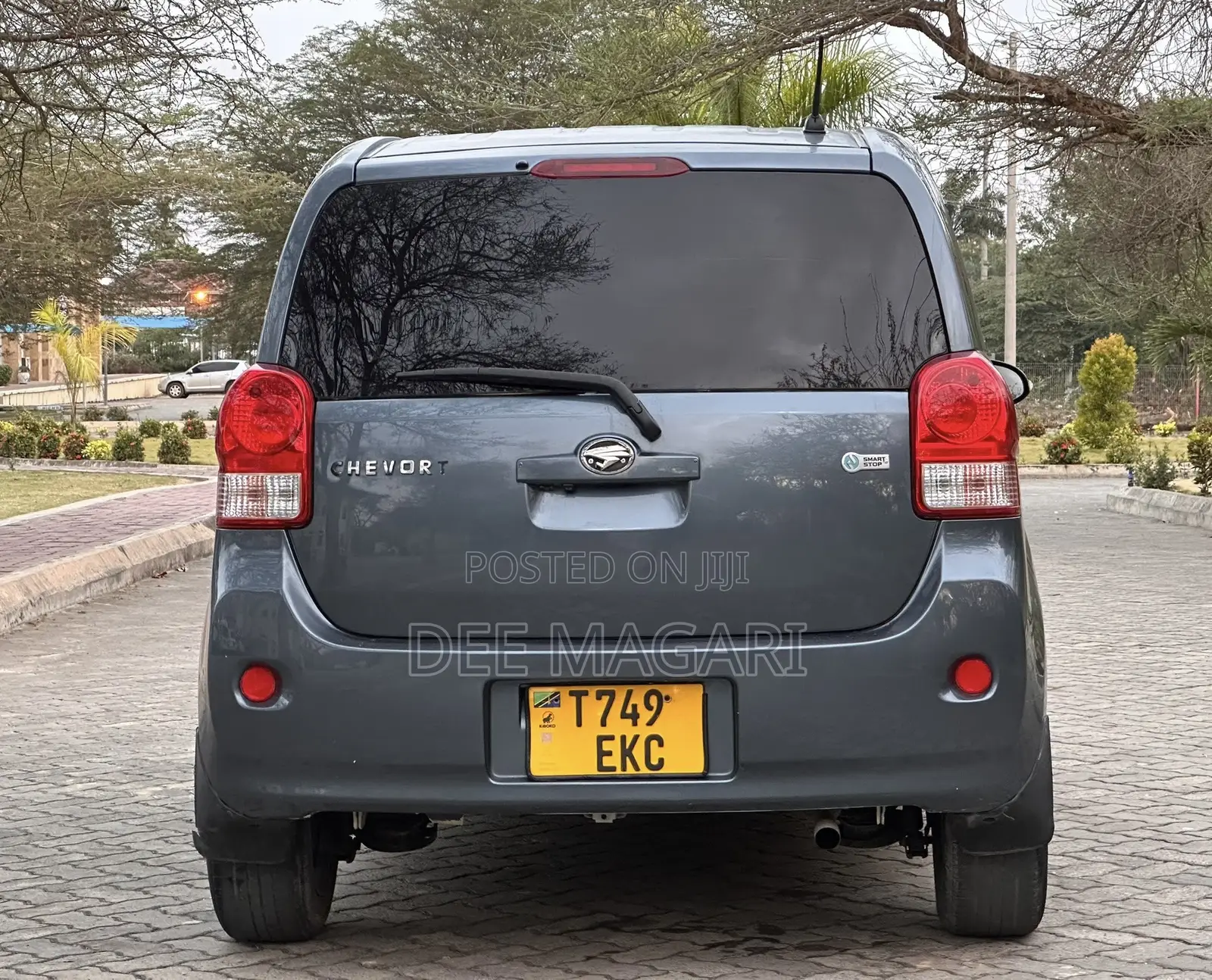 Toyota Porte 2015 Gray