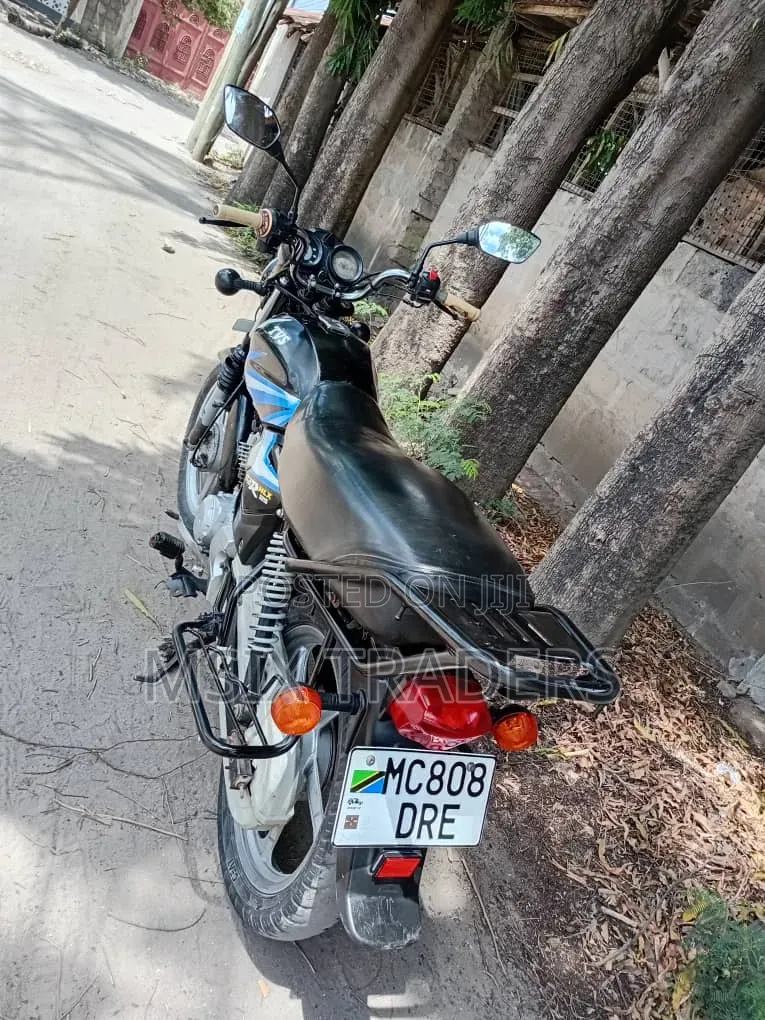 TVS HLX 125 2024 Blue