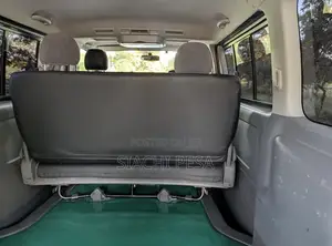 Toyota Quantum 2005 Silver