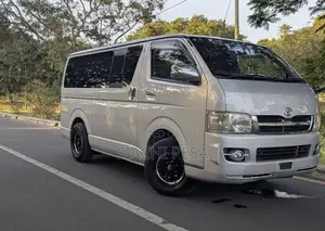 Toyota Quantum 2005 Silver