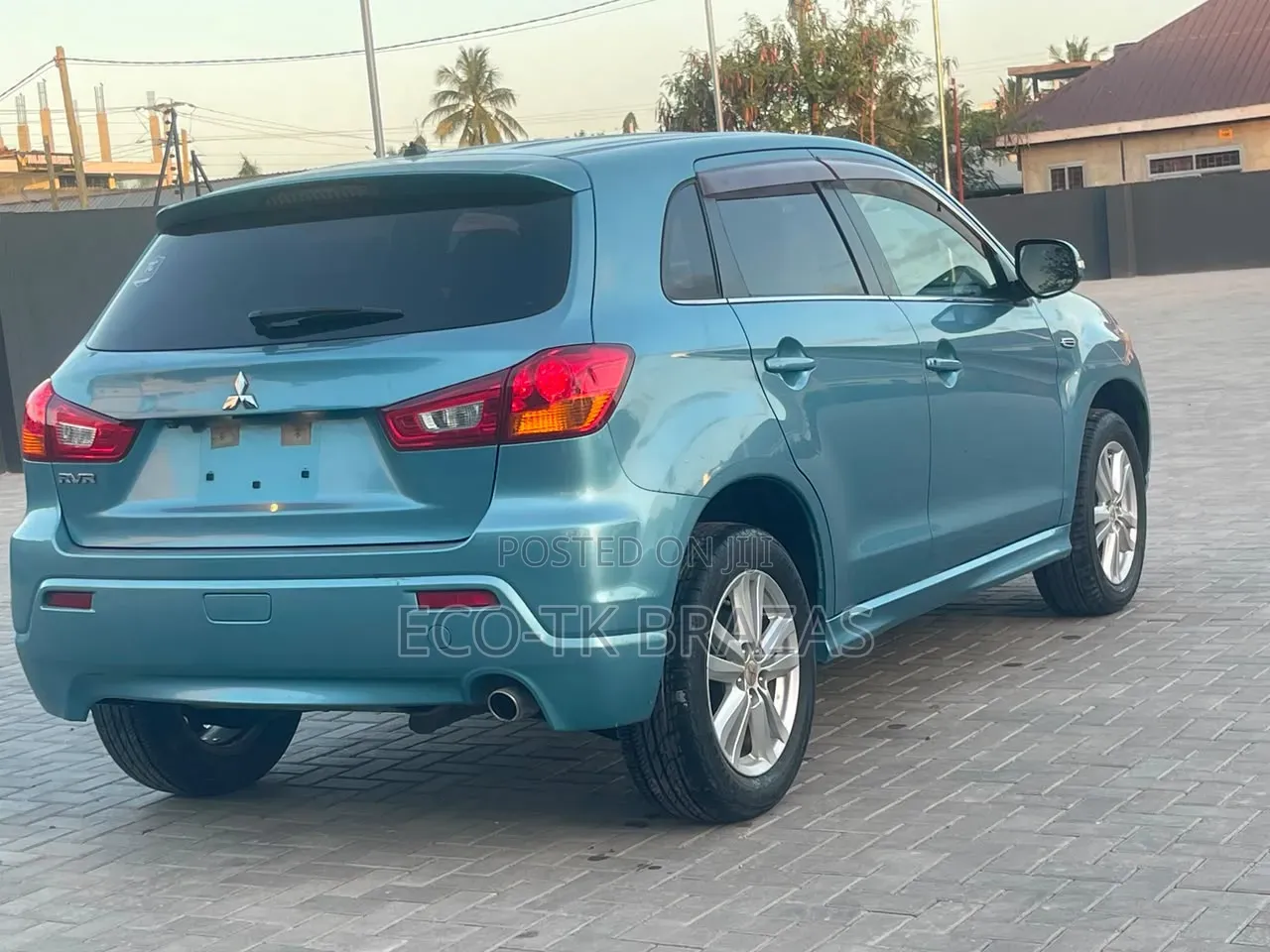 Mitsubishi RVR 2014 Blue