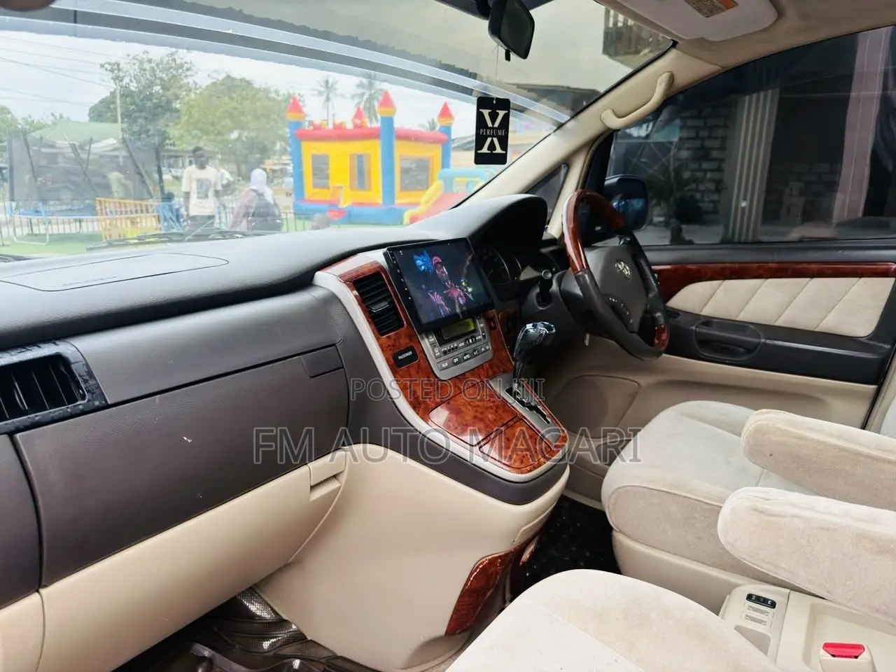 Toyota Alphard 2004 Silver