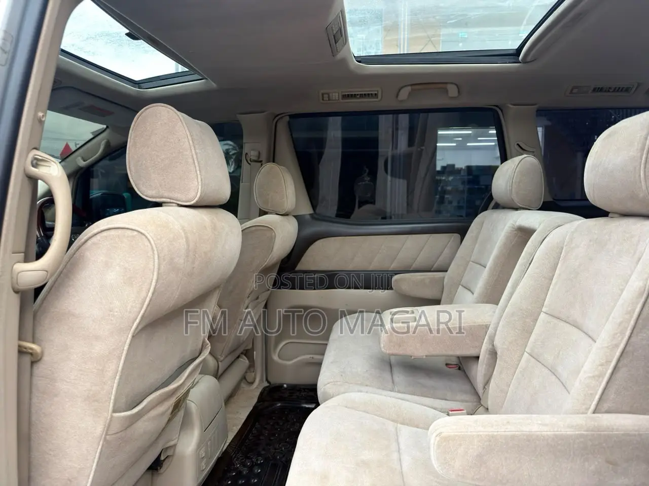 Toyota Alphard 2004 Silver