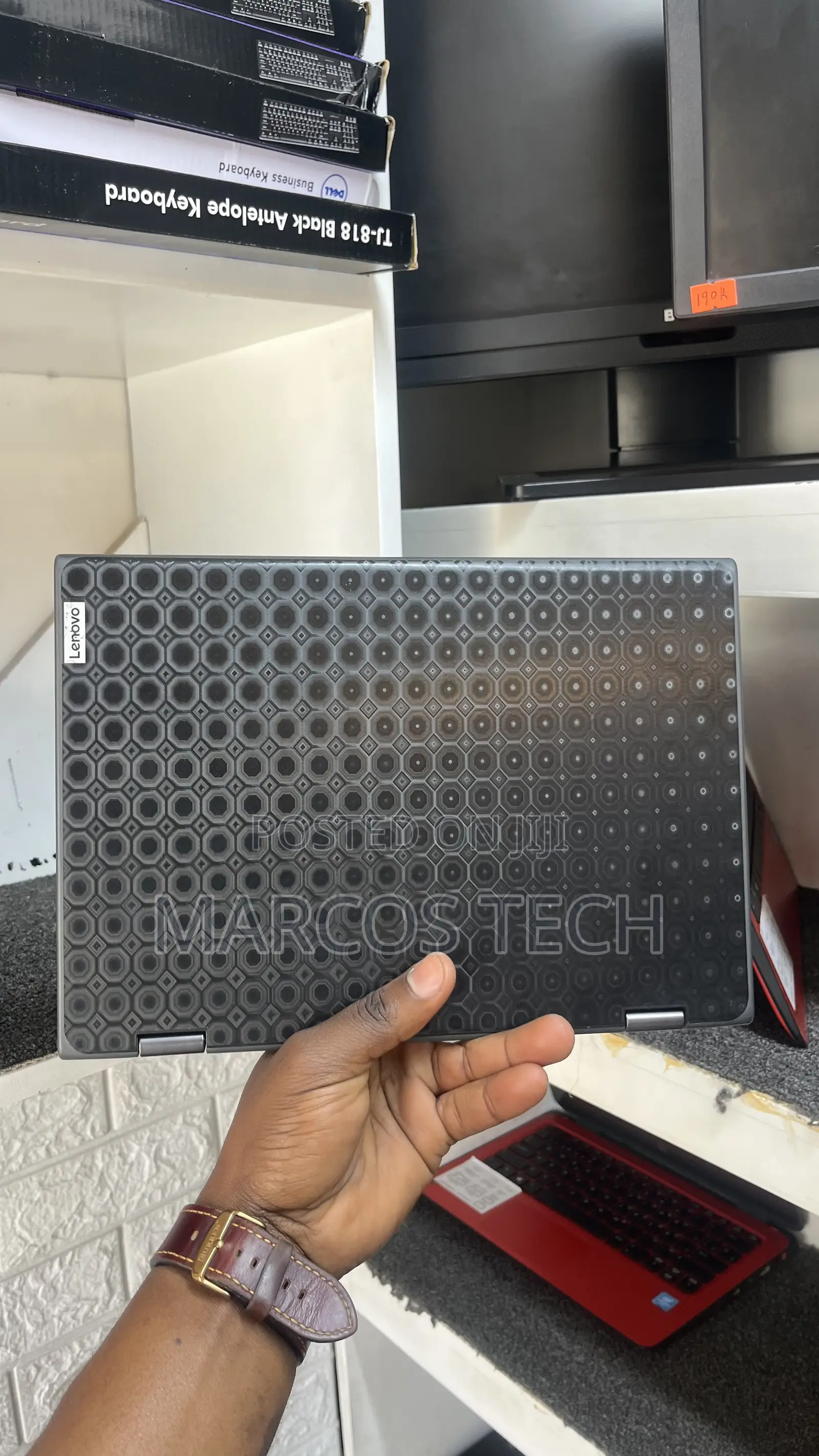 Laptop Lenovo 300e 4GB Intel SSD 128GB