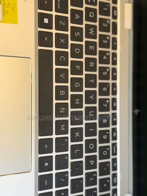 Laptop HP EliteBook 1040 G8 16GB Intel Core i7 SSD 512GB