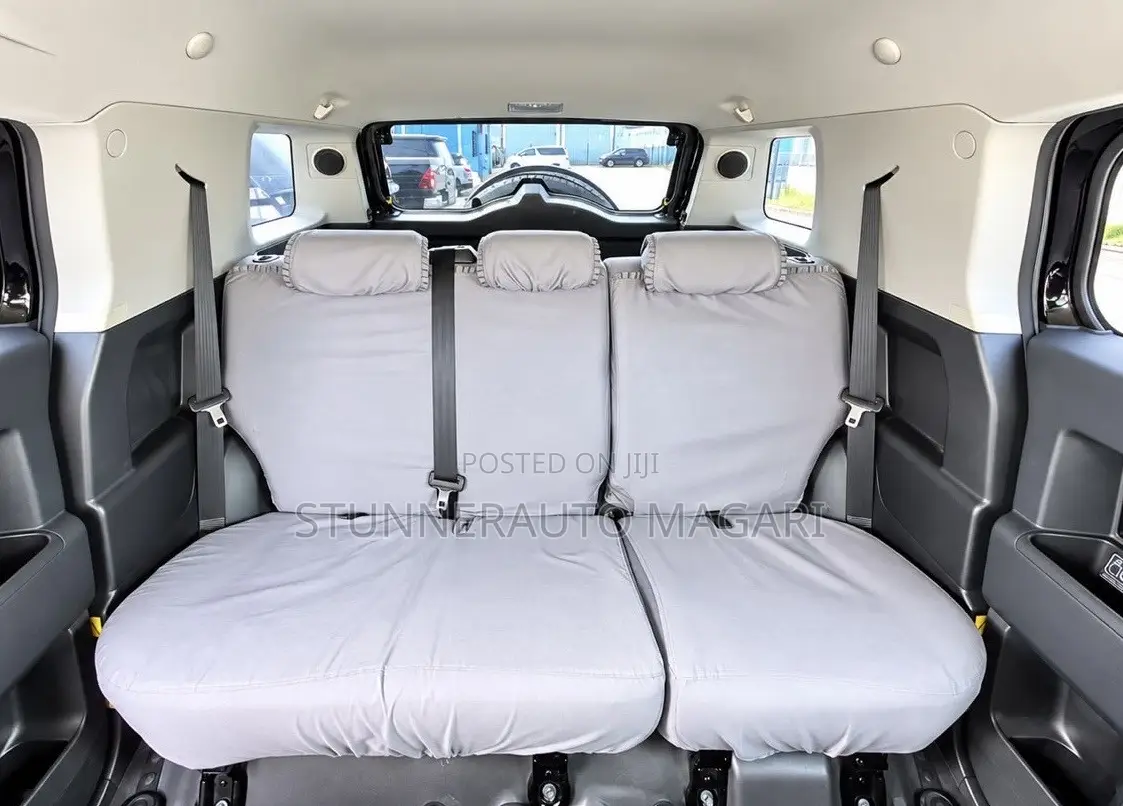 Toyota Land Cruiser 2012 Black