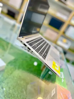 Laptop HP EliteBook 830 G8 16GB Intel Core i7 SSD 512GB