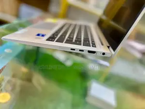 Laptop HP EliteBook 830 G8 16GB Intel Core i7 SSD 512GB
