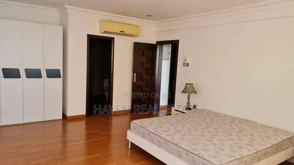Furnished 3bdrm Apartment in Upanga East for sale