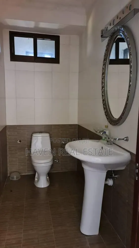 Furnished 3bdrm Apartment in Upanga East for sale