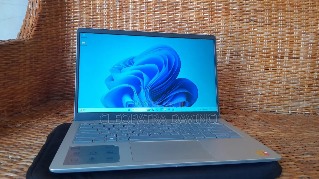 Laptop Dell Inspiron 14 3420 8GB Qualcomm Snapdragon X Plus SSD 256GB