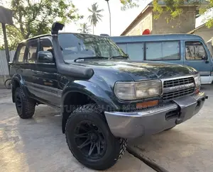 Toyota Land Cruiser 1999 Green