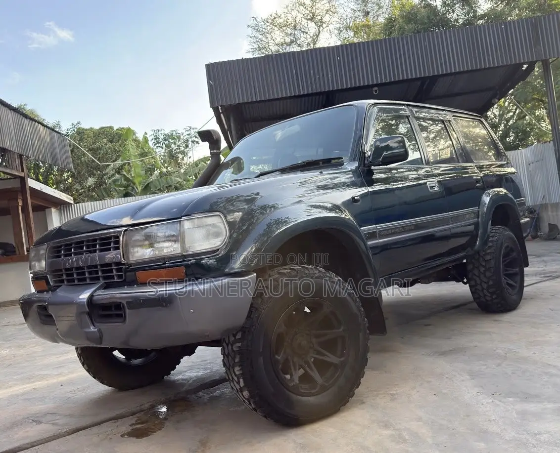 Toyota Land Cruiser 1999 Green