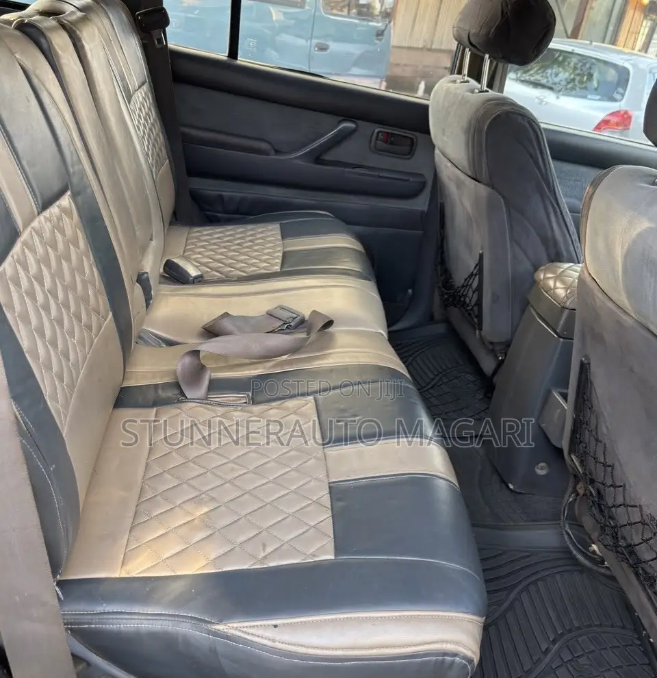 Toyota Land Cruiser 1999 Green