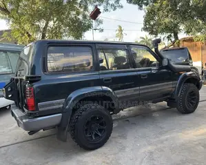 Toyota Land Cruiser 1999 Green