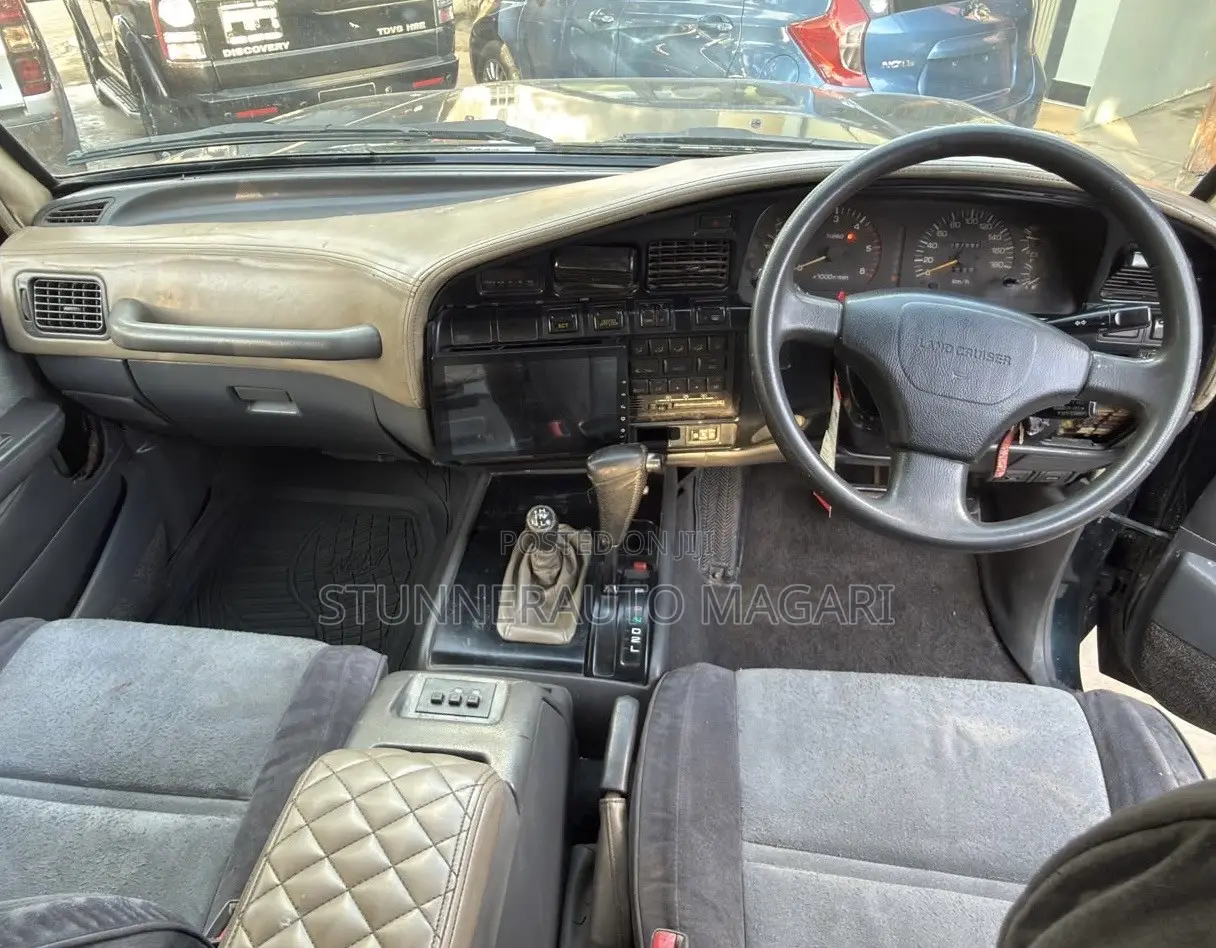 Toyota Land Cruiser 1999 Green