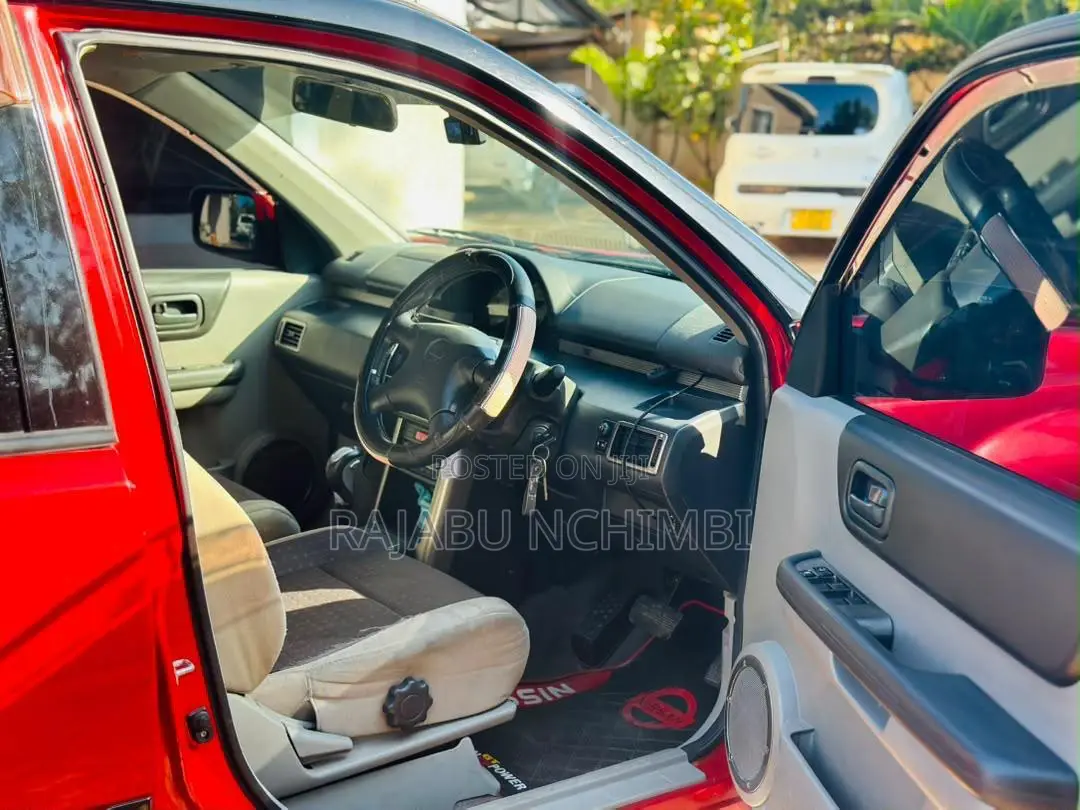 Nissan X-Trail Automatic 2002 Red