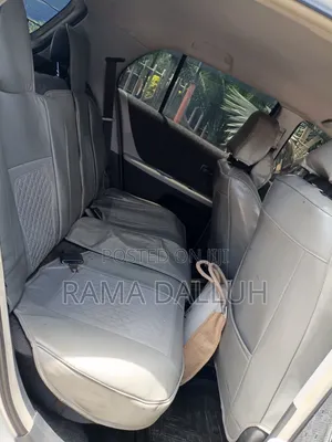 Toyota Vitz 2007 Silver