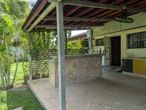 3bdrm Bungalow in Bungalows, Masaki for rent