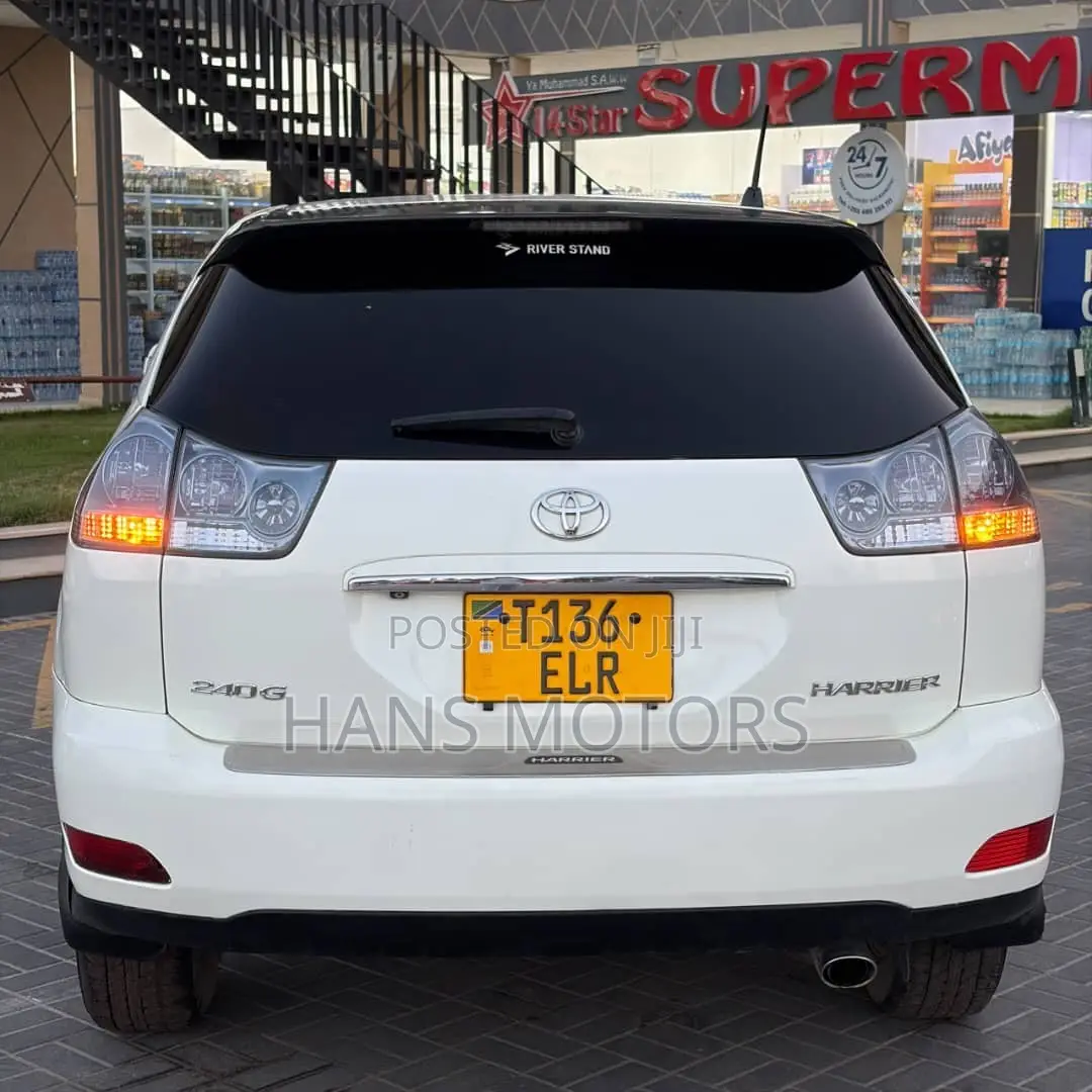 Toyota Harrier 2008 White