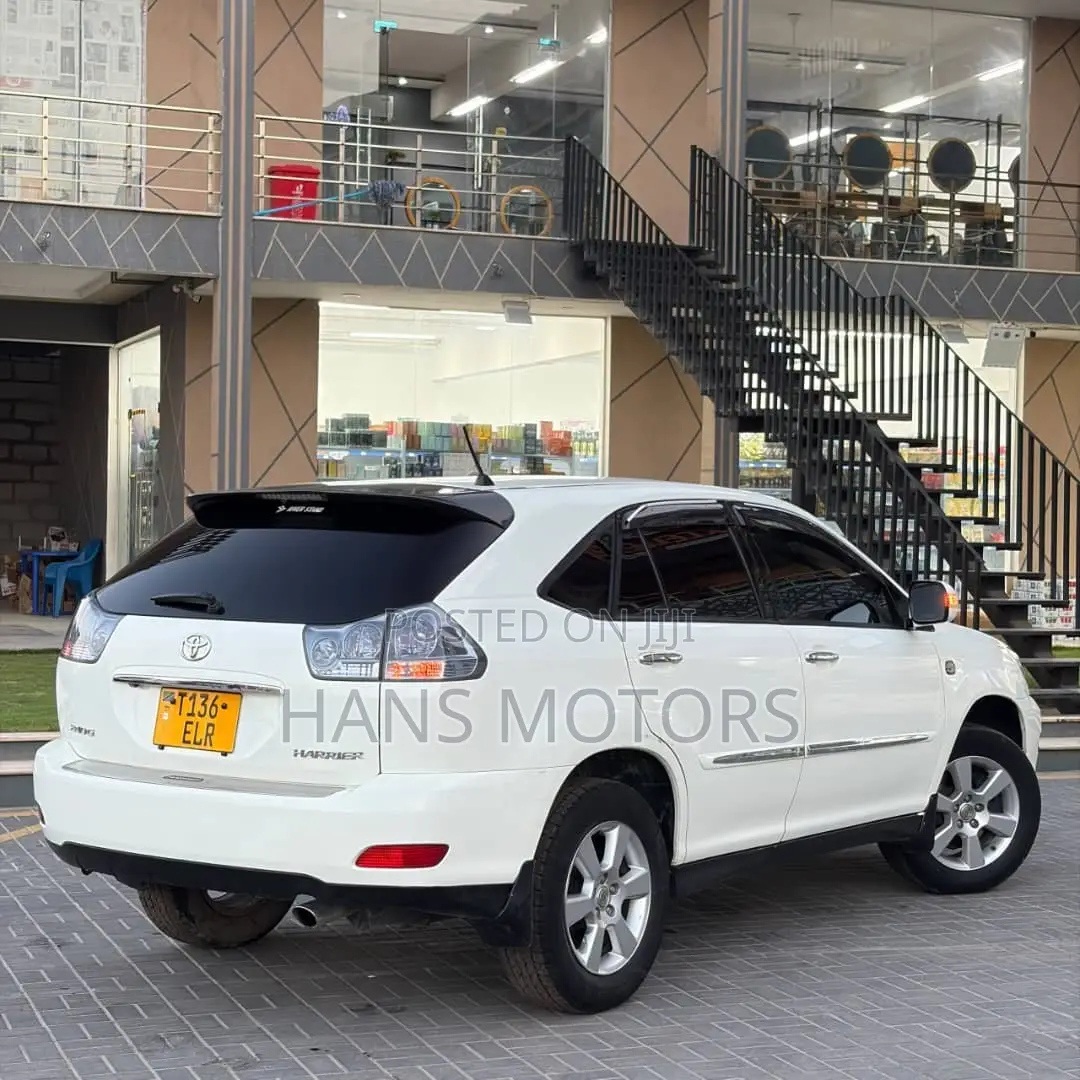 Toyota Harrier 2008 White