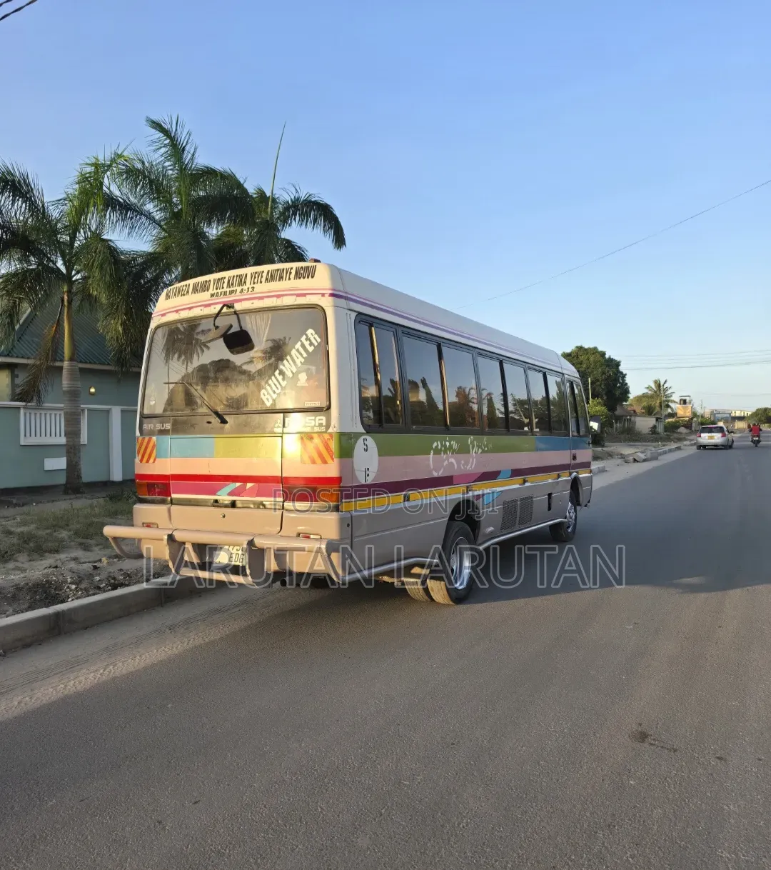 Mitsubishi Fuso Rosa 1993 Beige