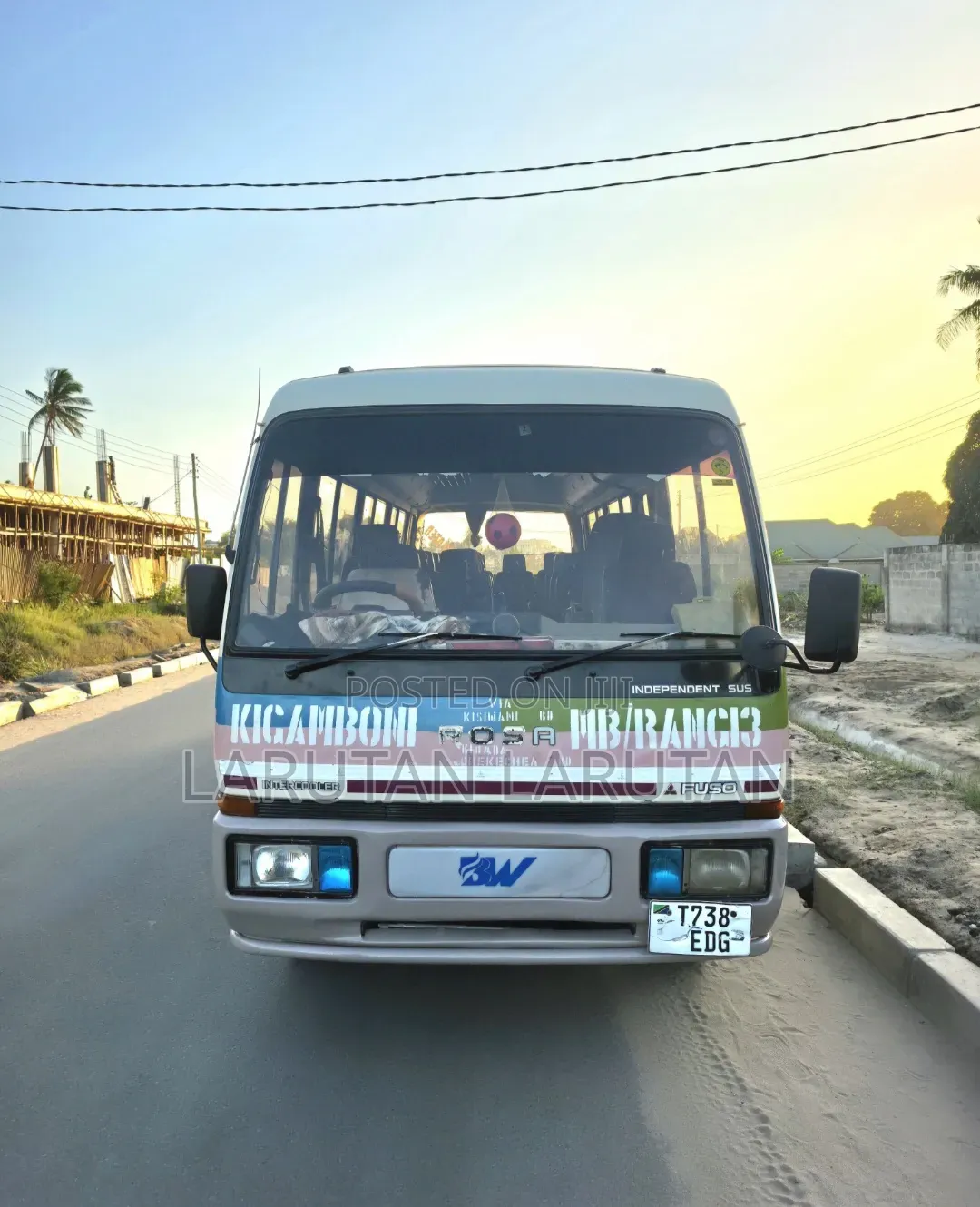 Mitsubishi Fuso Rosa 1993 Beige