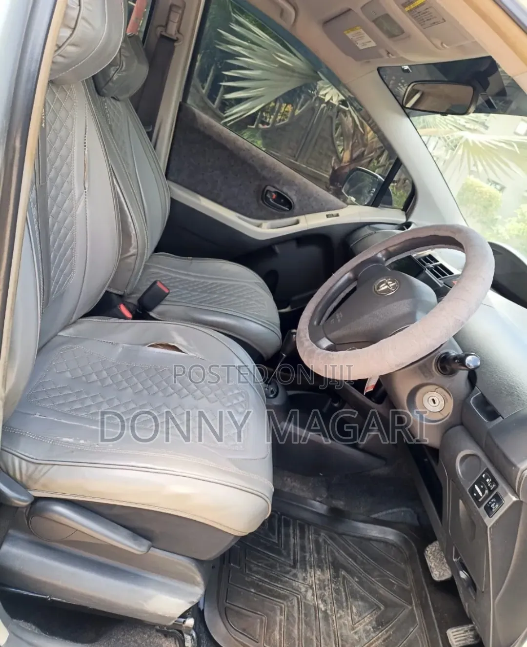 Toyota Vitz 2006 Silver