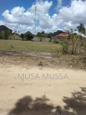 Kiwanja Kinauzwa Kijichi Miande