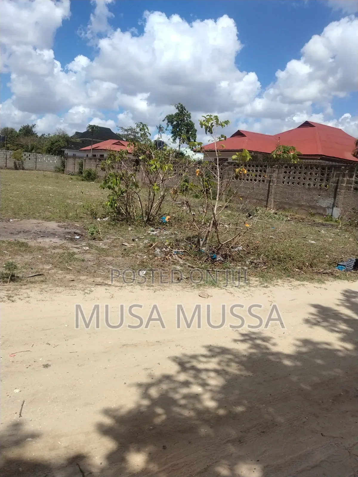 Kiwanja Kinauzwa Kijichi Miande