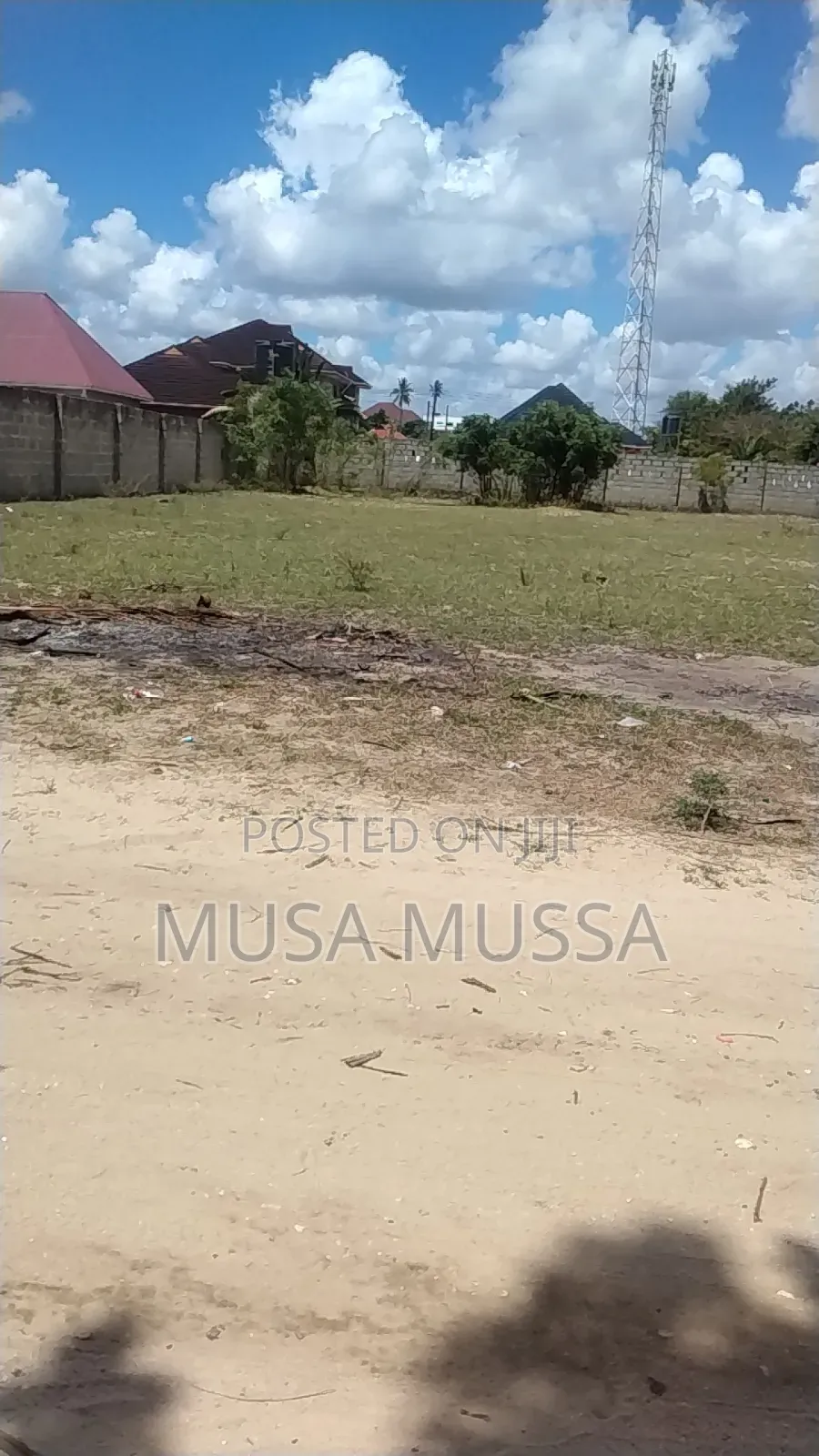 Kiwanja Kinauzwa Kijichi Miande