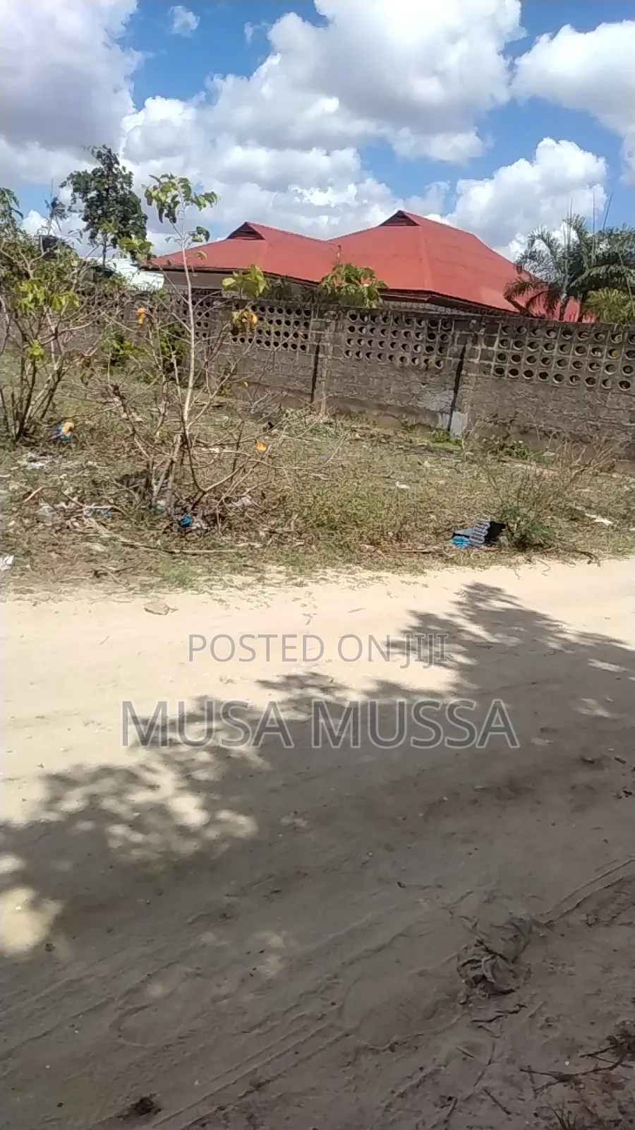 Kiwanja Kinauzwa Kijichi Miande
